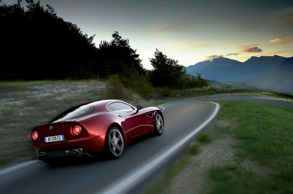 Alfa Romeo 8C rear cornering