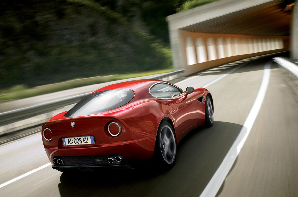 Alfa Romeo 8C rear