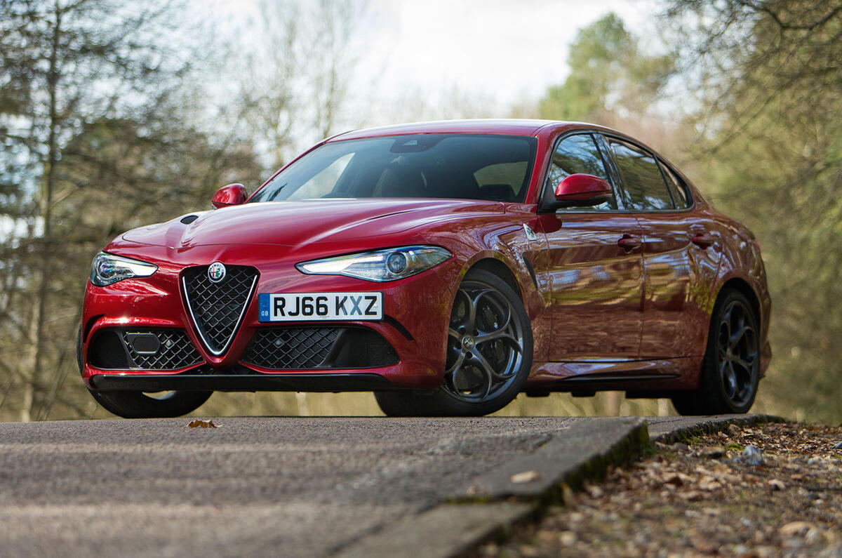 Alfa Romeo Giulia Quadrifoglio Review 2017 Autocar Alfa Romeo Giulia Quadrifoglio Review 2017 Autocar