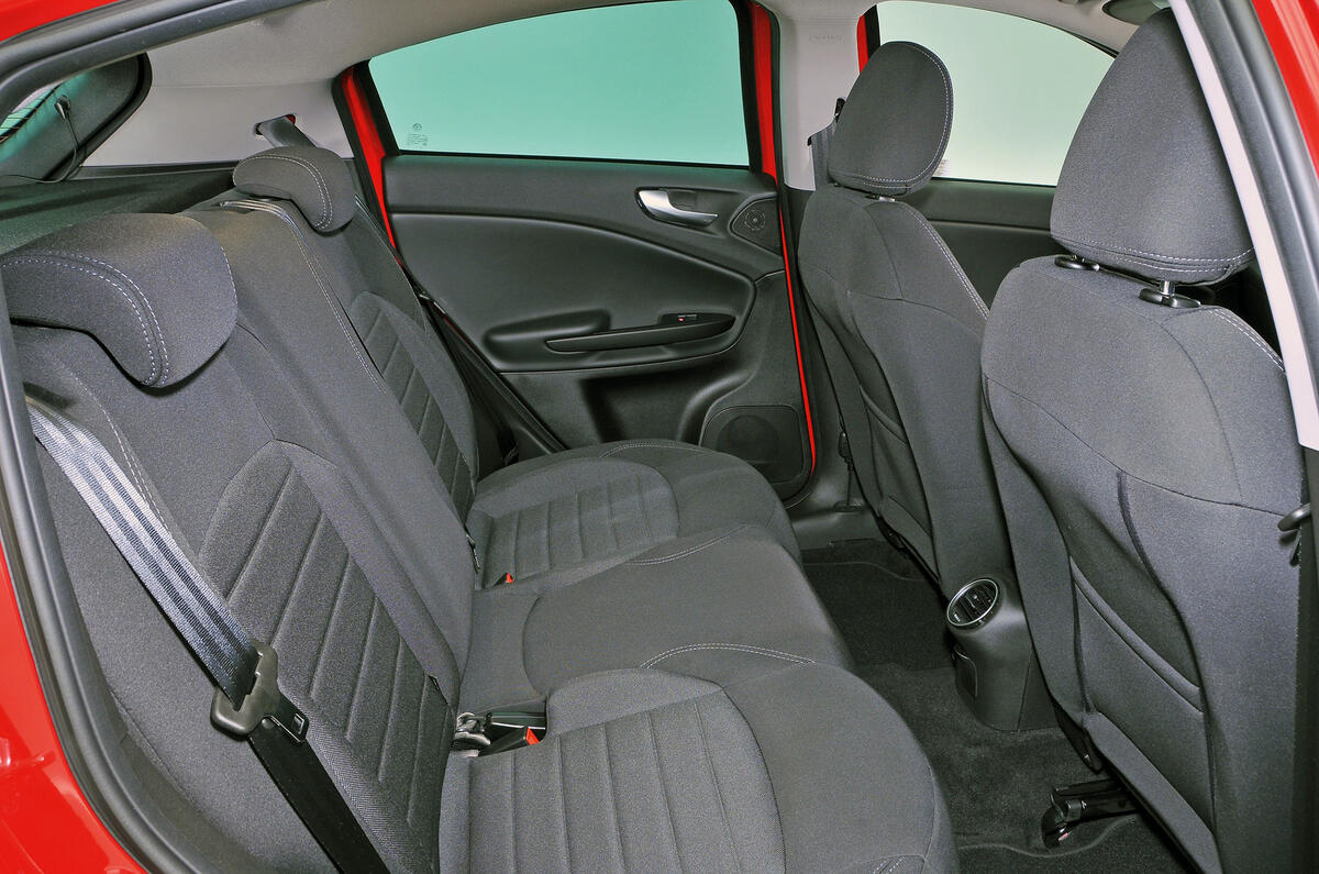 Alfa Romeo Giulietta Car Seat Alfa Romeo Giulietta Car Seat