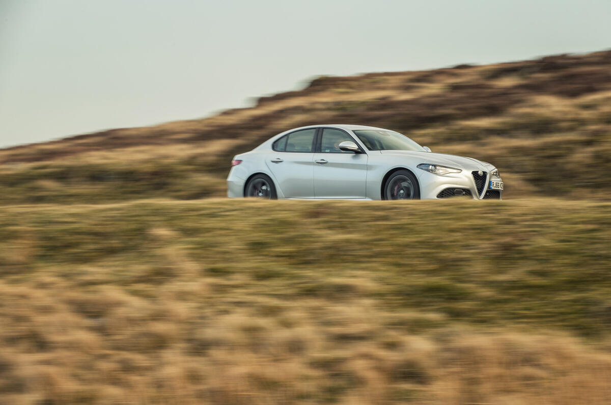 Alfa Romeo Giulia side profile