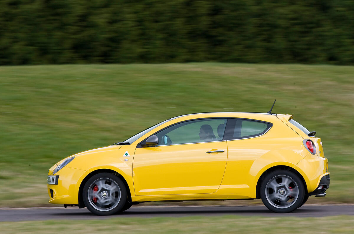 Alfa Romeo Mito Cloverleaf side profile