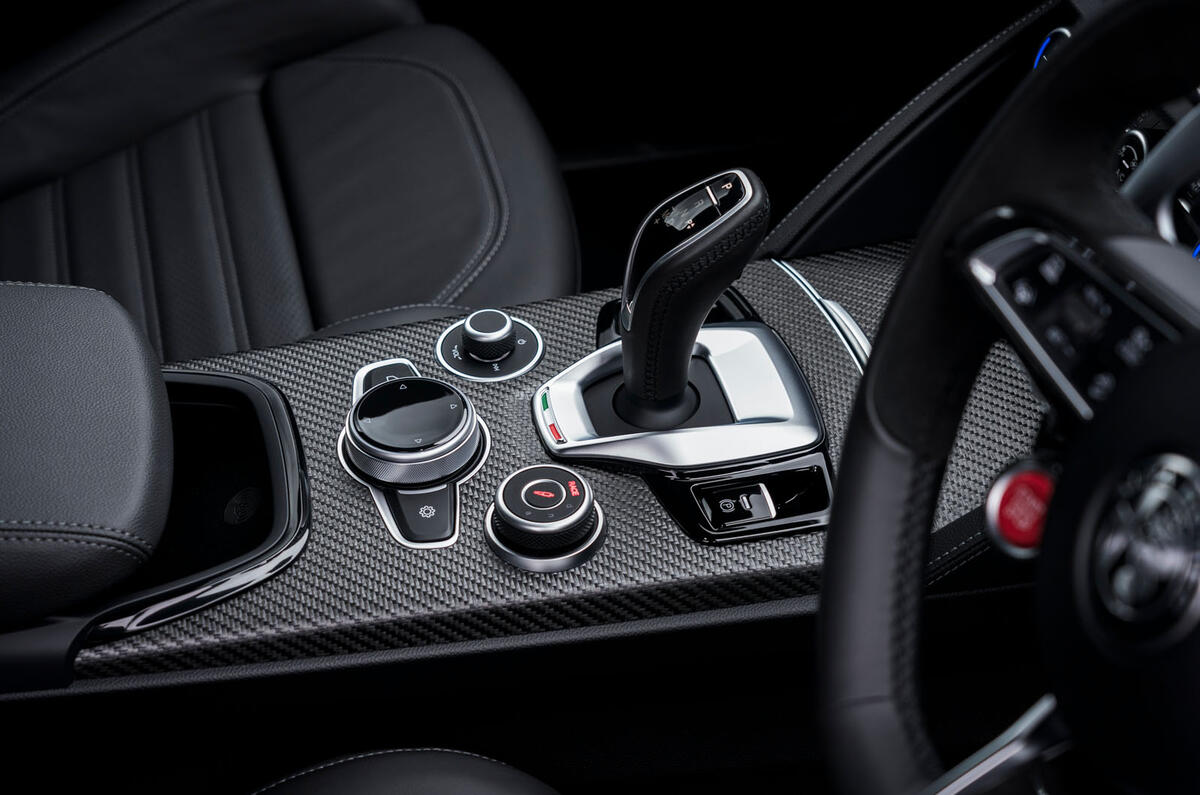 alfa romeo stelvio qv review 2024 15 centre console alfa romeo stelvio qv review 2024 15 centre console