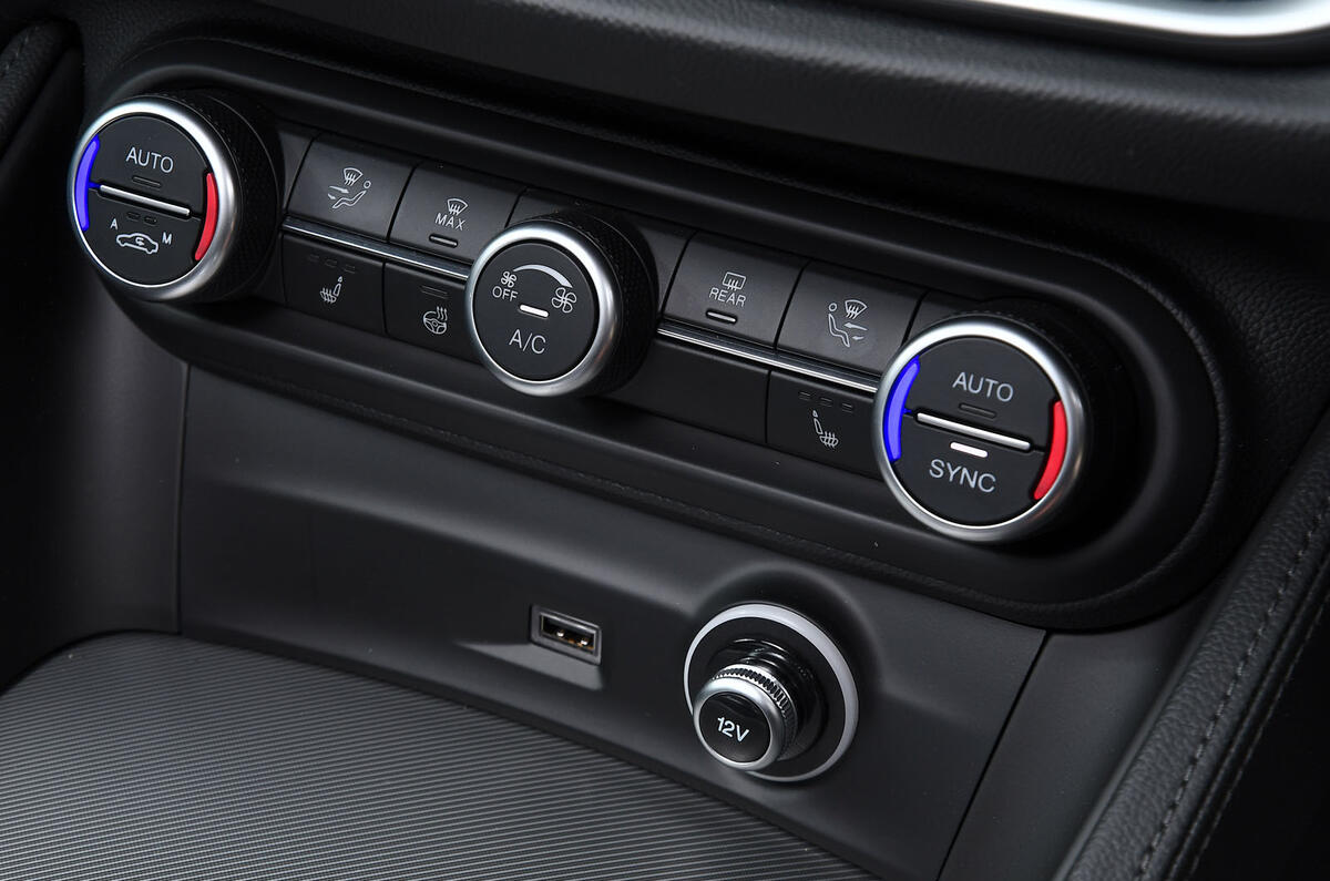 alfa romeo stelvio veloce review 2023 23 controls alfa romeo stelvio veloce review 2023 23 controls