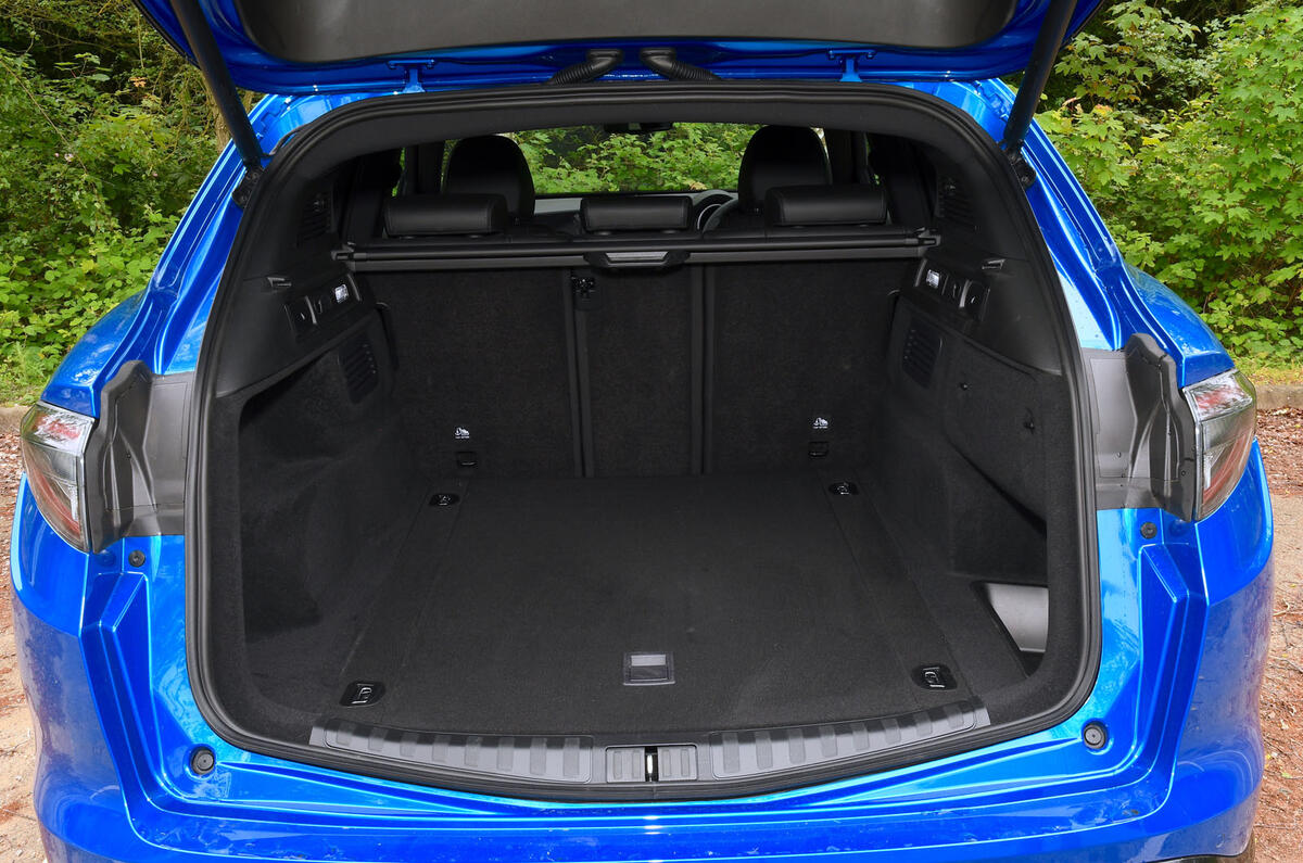 alfa romeo stelvio veloce review 2023 28 boot alfa romeo stelvio veloce review 2023 28 boot