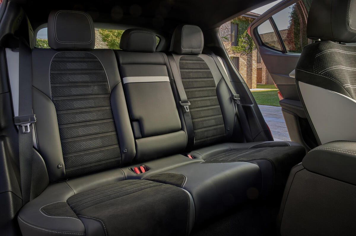 Alfa Romeo Tonale   back seats Alfa Romeo Tonale   back seats