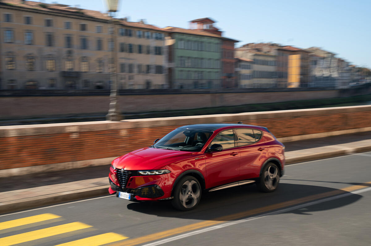 Alfa Romeo Tonale   front three quarters on street Alfa Romeo Tonale   front three quarters on street