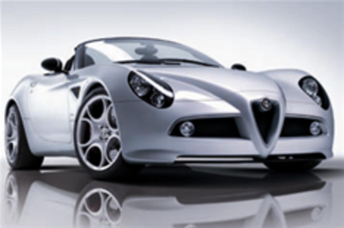 Alfa 8C drops its top