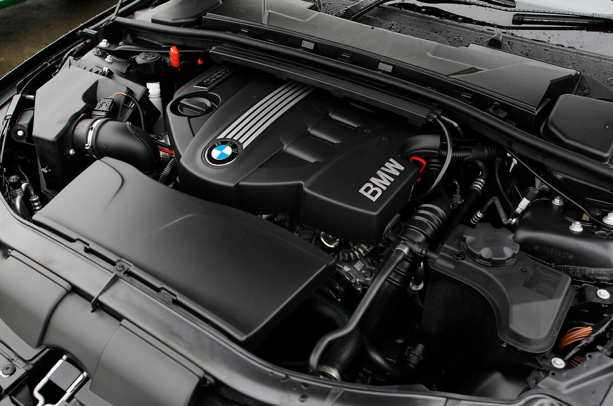 3.0-litre twin-turbo Alpina B3 S engine