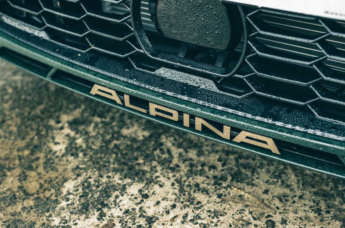 Alpina B3 GT review 2025 013 logo Alpina B3 GT review 2025 013 logo