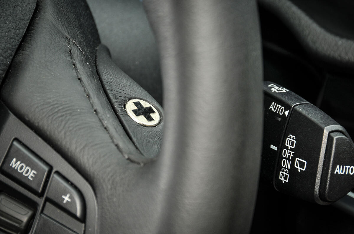 Manual controls on Alpina XD3