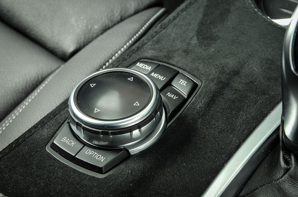 Alpina XD3 iDrive controls