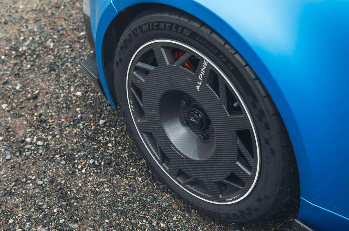 alpine a110r review 2023 05 carbon wheel alpine a110r review 2023 05 carbon wheel