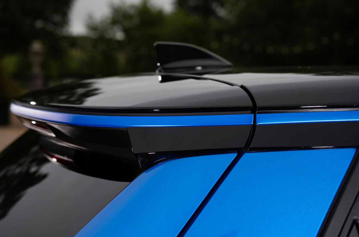 Alpine A290 GTS review 202509 wing Alpine A290 GTS review 202509 wing