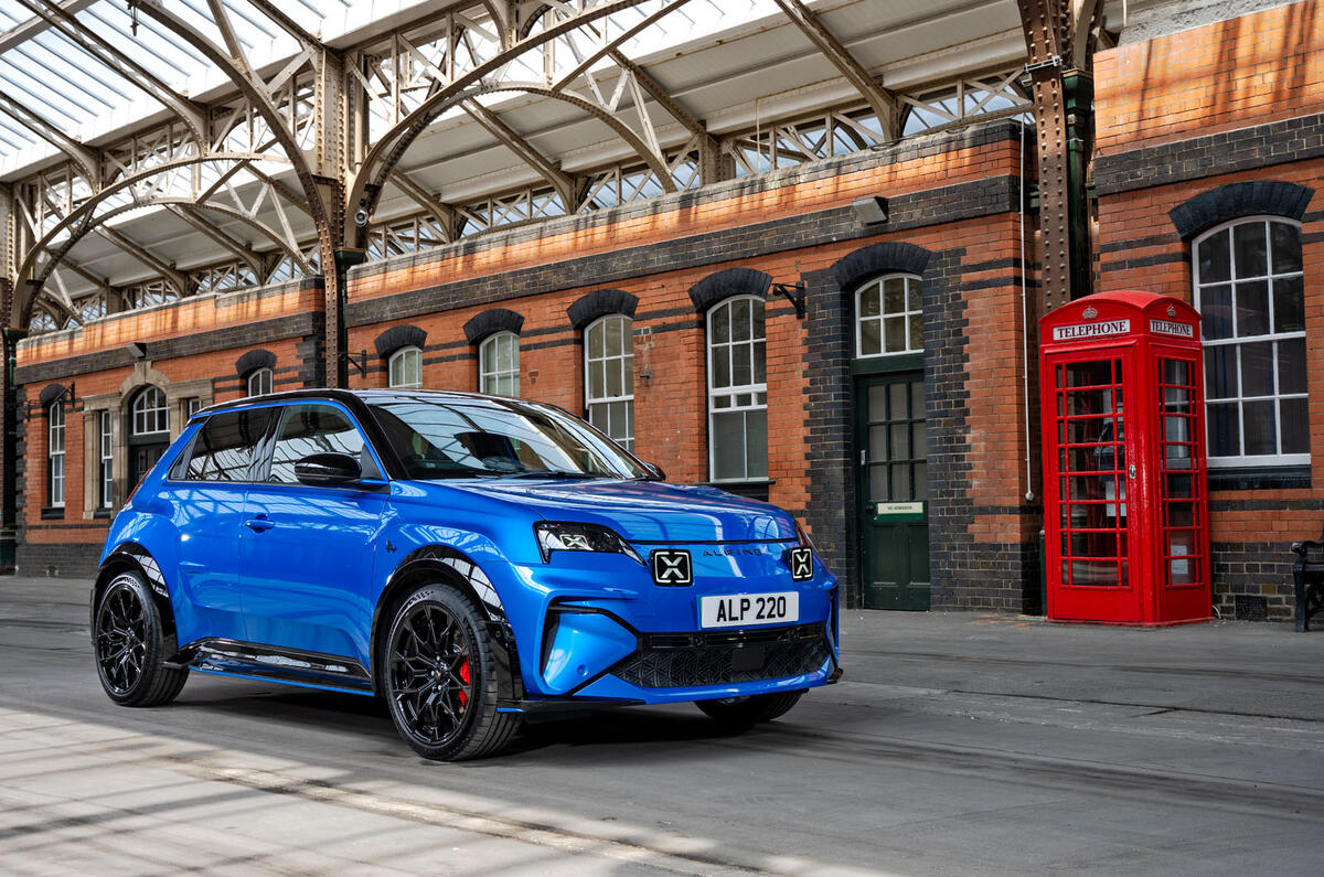 Alpine A290 GTS review 202522 front static Alpine A290 GTS review 202522 front static
