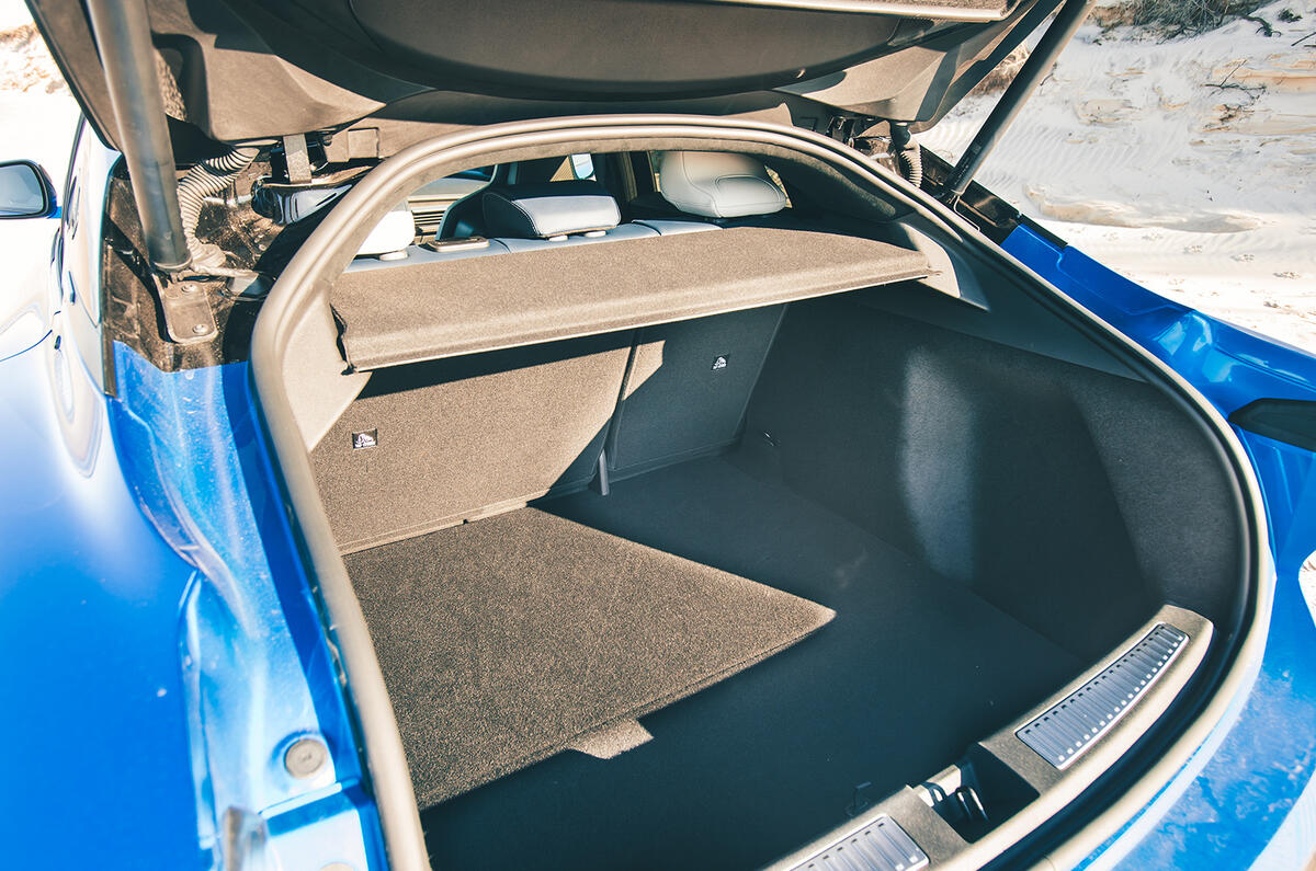 alpine a390 2025 jh 1