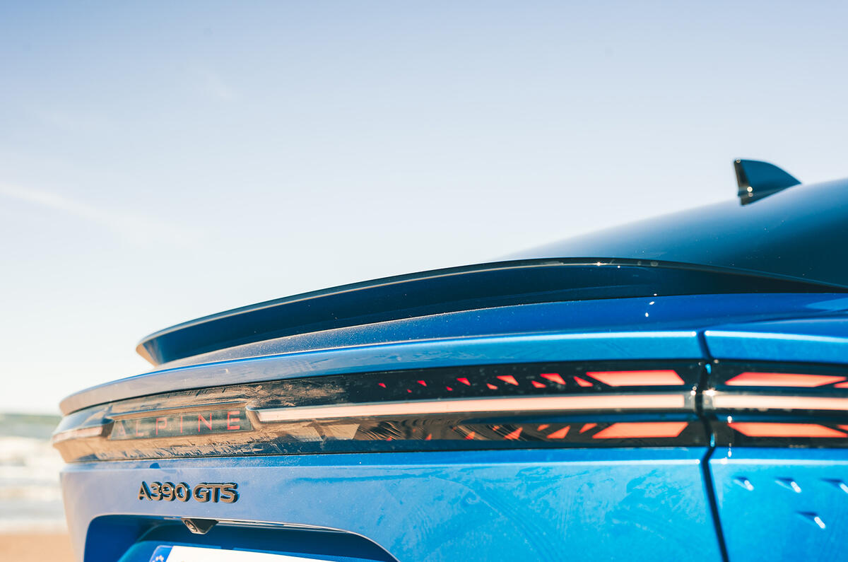 alpine a390 2025 jh 10