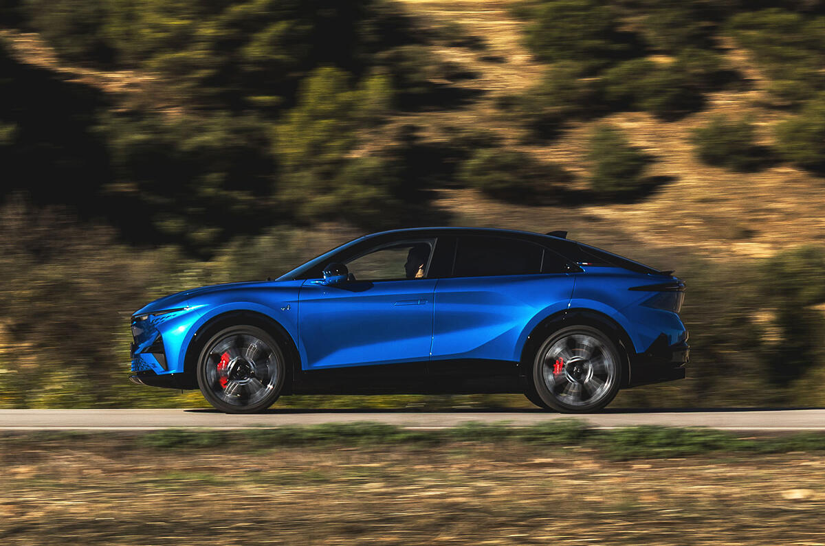 Alpine A390 GTS review 002