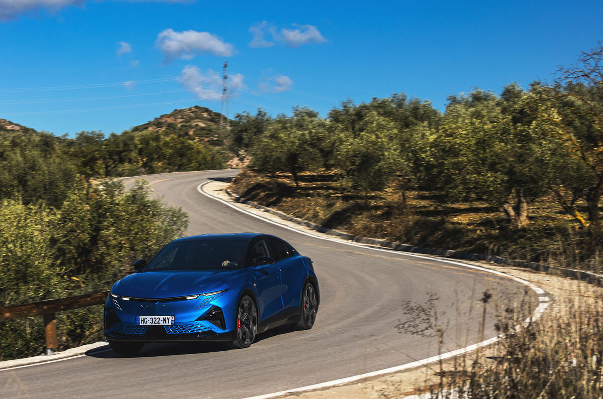 Alpine A390 GTS review 019