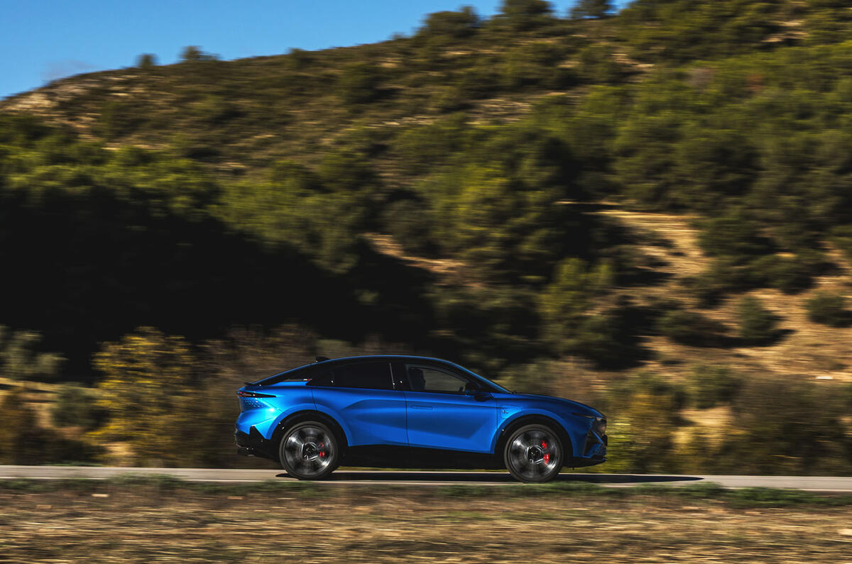 Alpine A390 GTS review 023