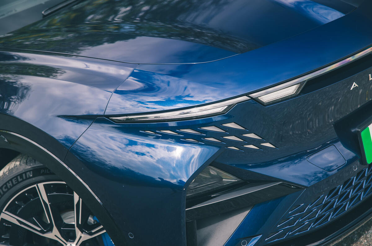 Alpine A390 review 2026 005