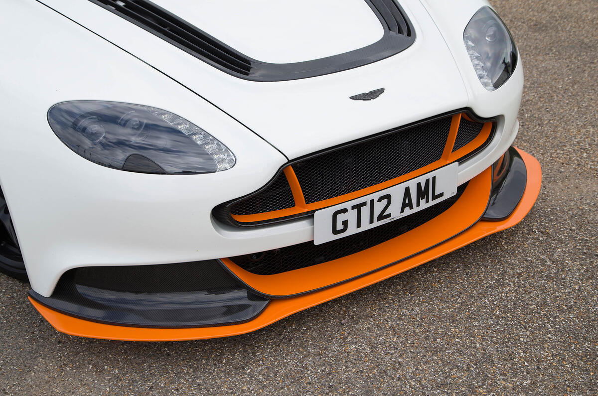 Aston Martin Vantage GT12 front splitter