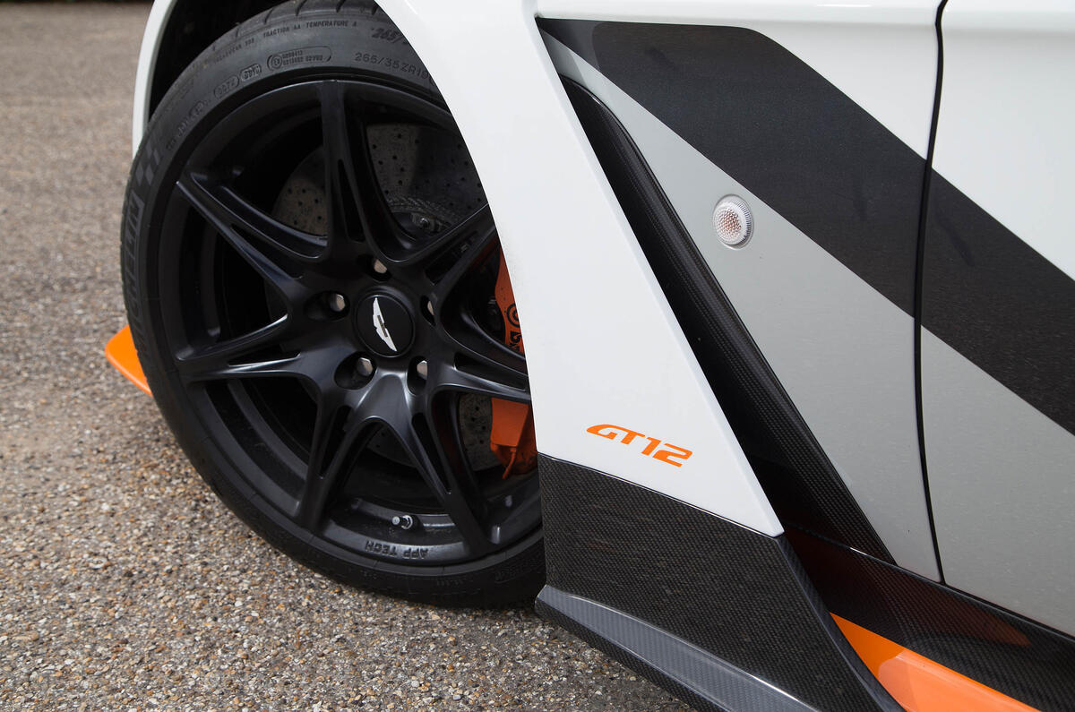 Aston Martin Vantage GT12 black alloys