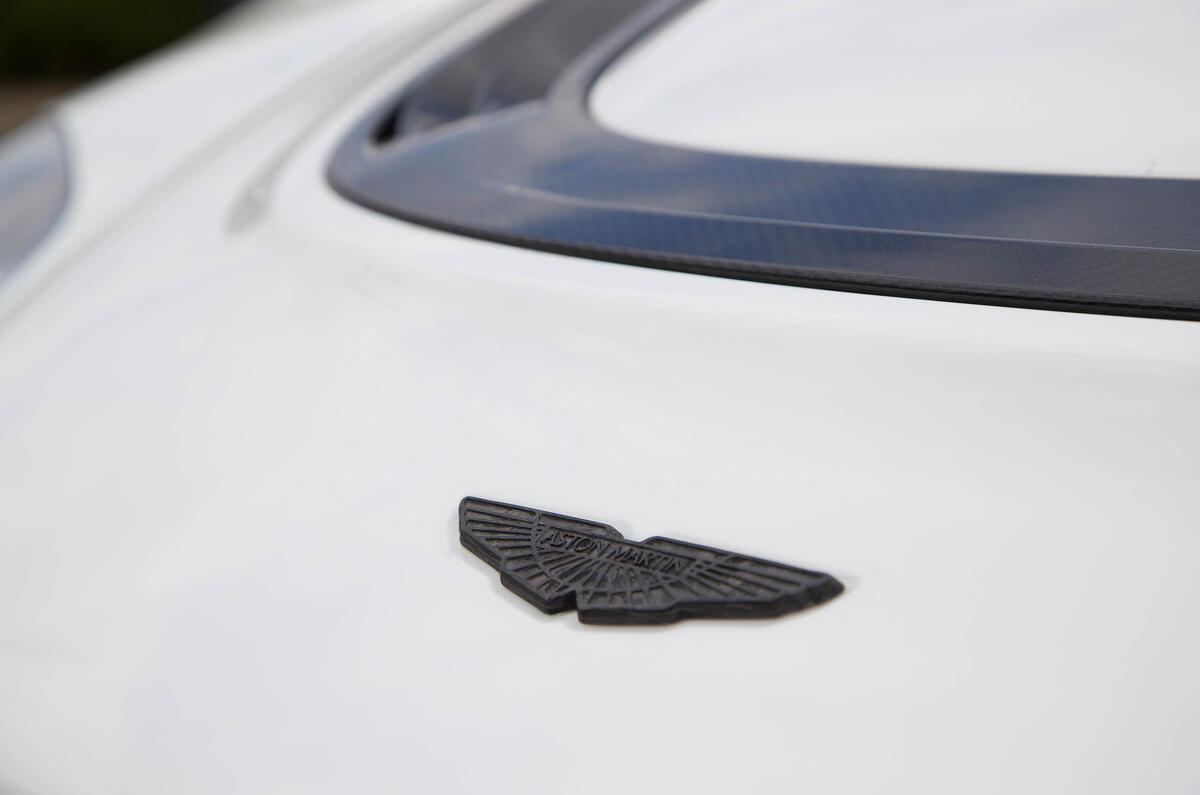 Aston Martin Vantage GT12 badge