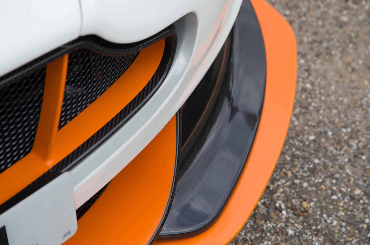 Aston Martin Vantage GT12 front lip