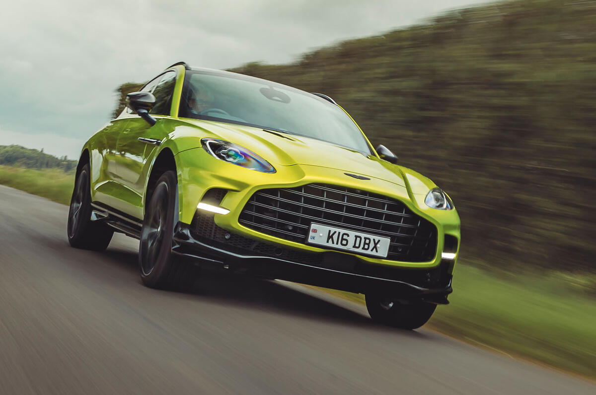 aston martin dbx 707 review 2024 03 front tracking aston martin dbx 707 review 2024 03 front tracking
