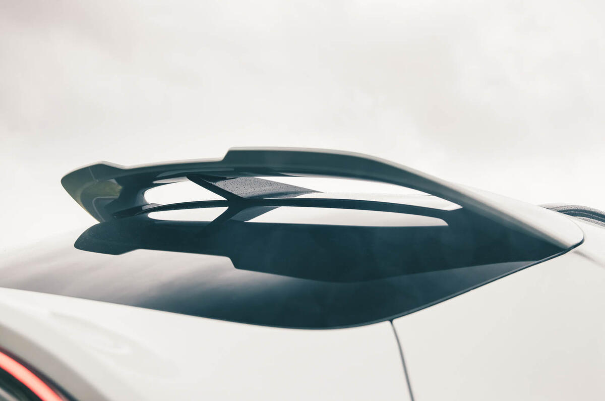 Aston Martin DBX S 2025 review 010