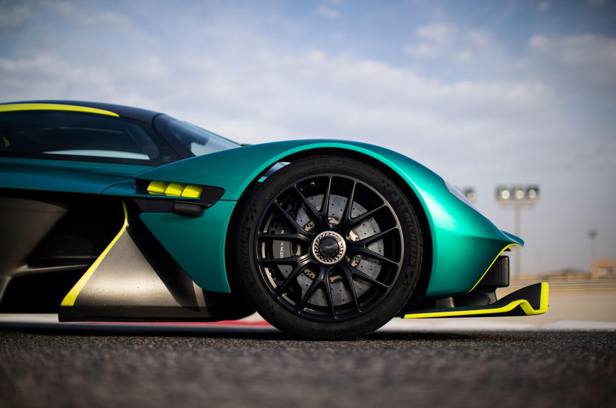 aston martin valkyrie 2023 30 aston martin valkyrie 2023 30