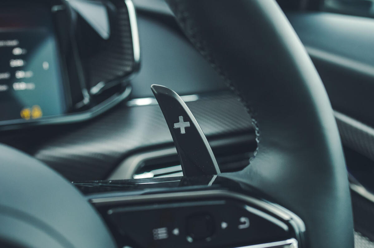 Aston martin vanquish rt 2025 21 gearshift paddle