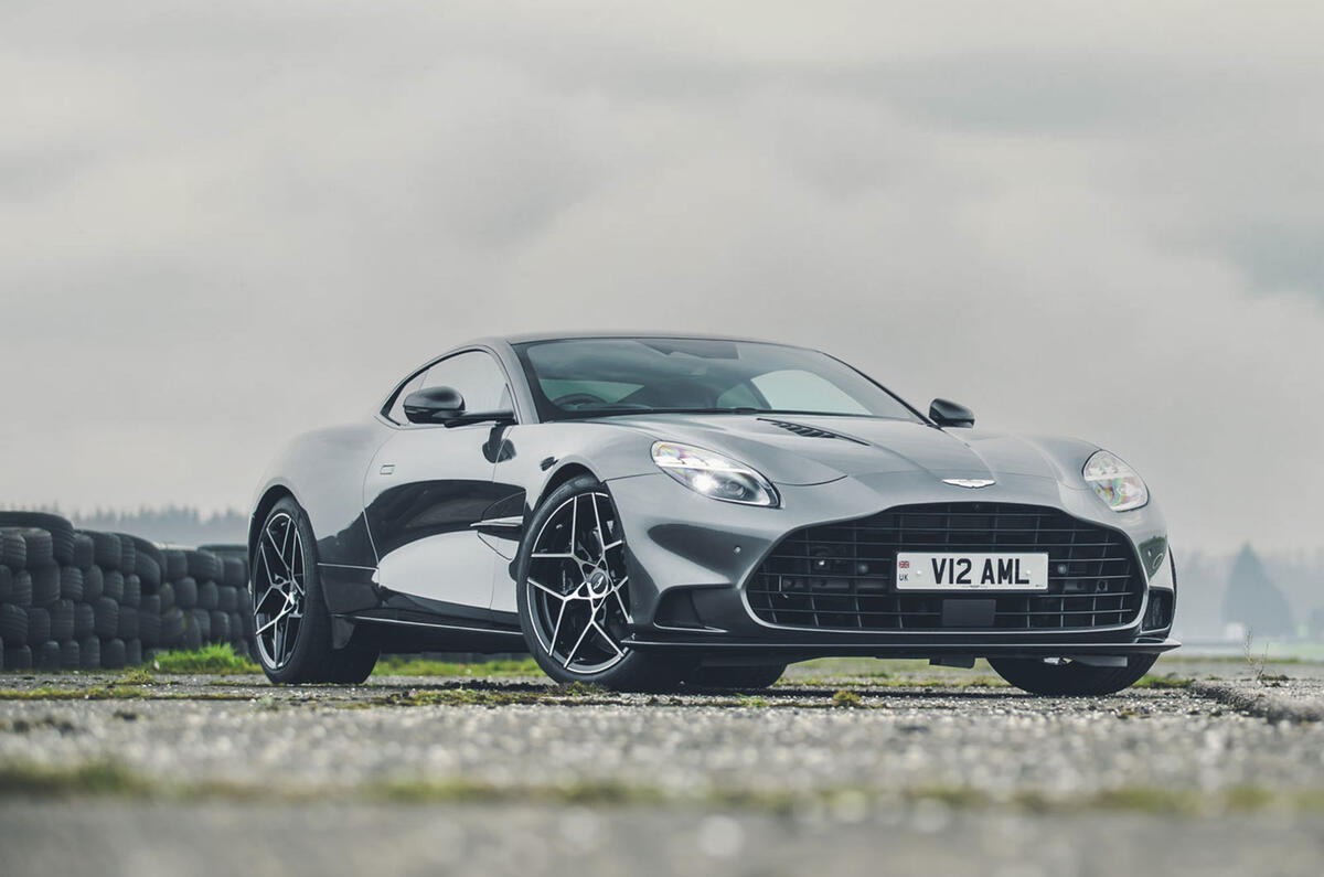 Aston martin vanquish rt 2025 24 front static