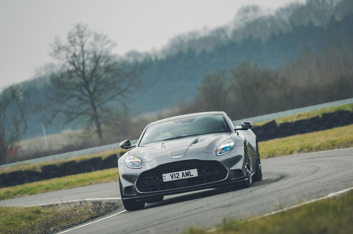 Aston martin vanquish rt 2025 3 front corner