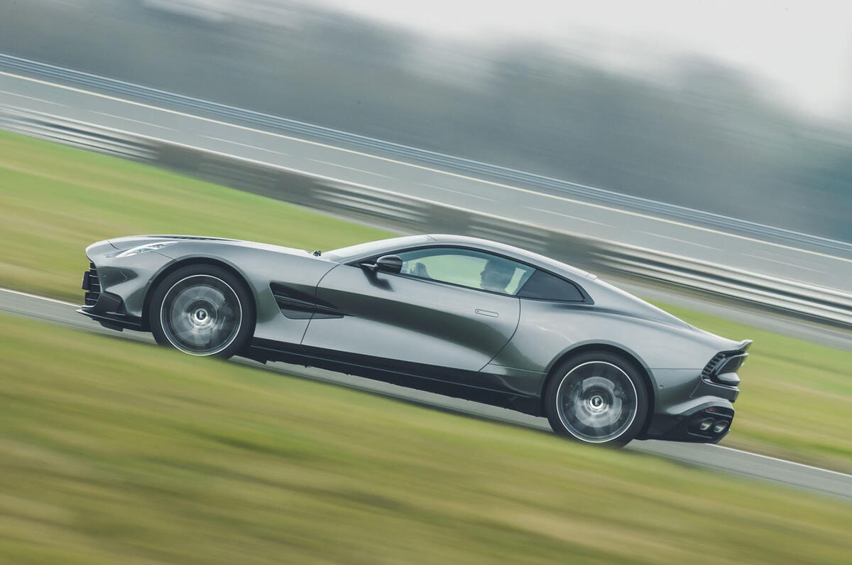 Aston martin vanquish rt 2025 5 pan