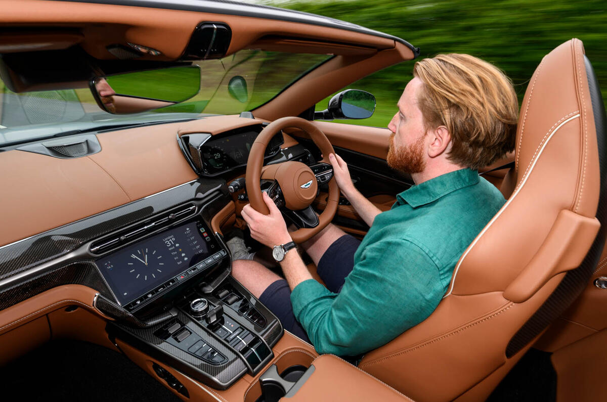 Aston Martin Vanquish Volante - compte-rendu 2025 012