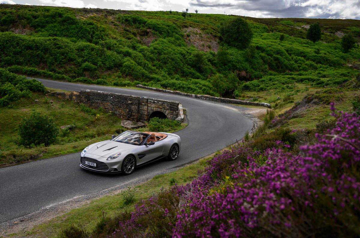Aston Martin Vanquish Volante - compte-rendu 2025 027