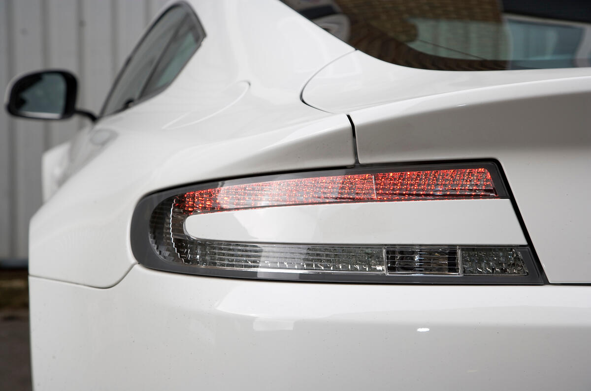 Aston Martin V8 Vantage rear lights