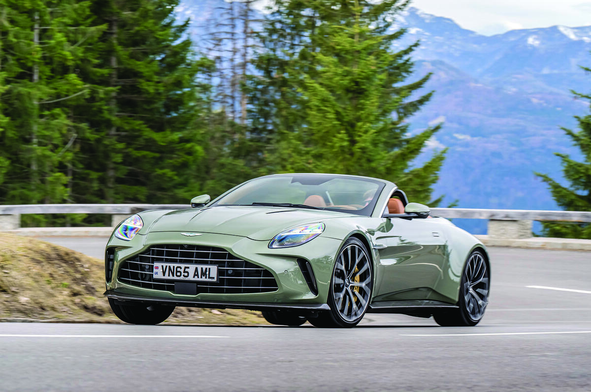 AstonMartinVantageRoadster05