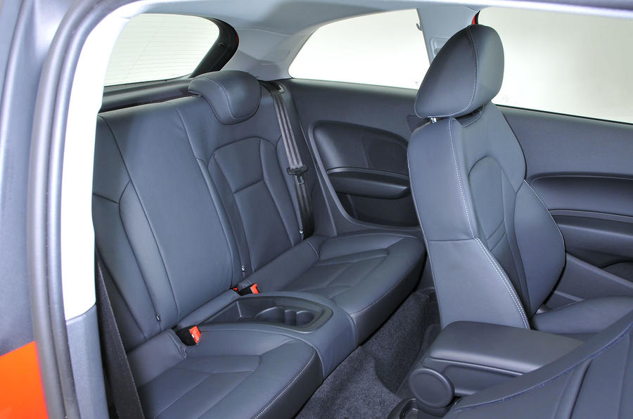 Porownanie Wnętrza Volkswagen Audi Seat