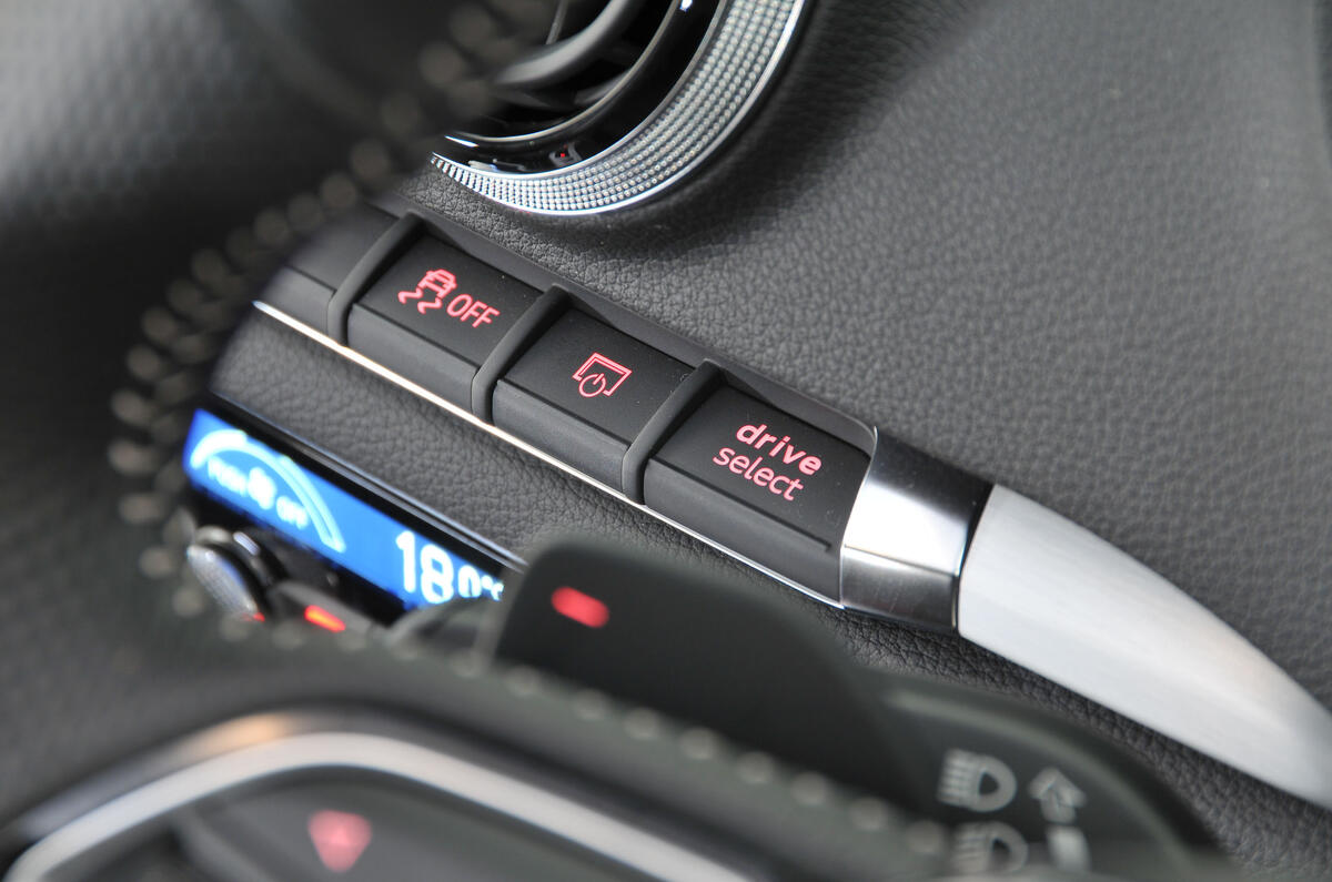 Audi A3 Sportback paddle shifters