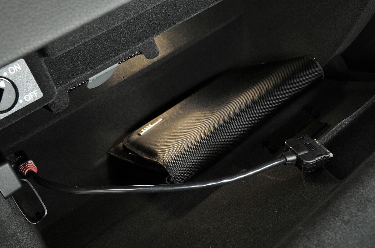Audi A5 glovebox