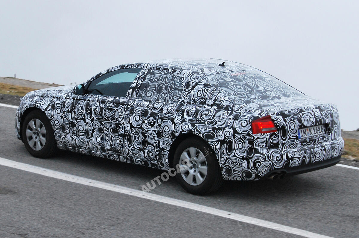 Next Audi A6 - new spy pics