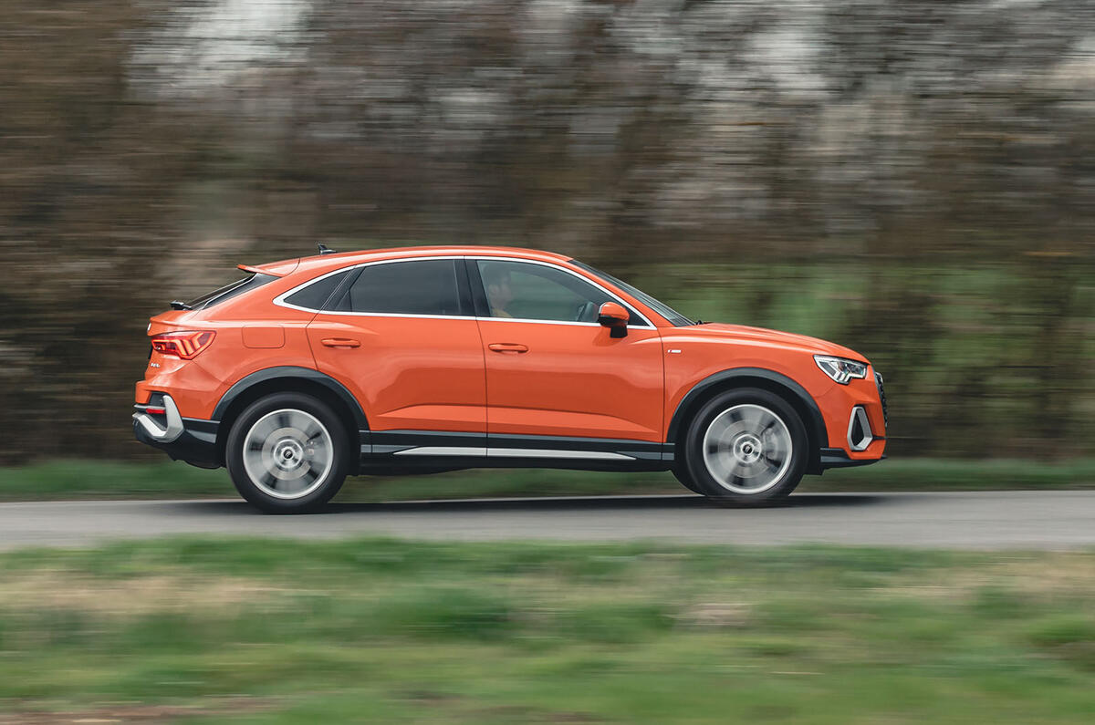 audi q3 45 tfsi sportback review 2024 03 panning side audi q3 45 tfsi sportback review 2024 03 panning side