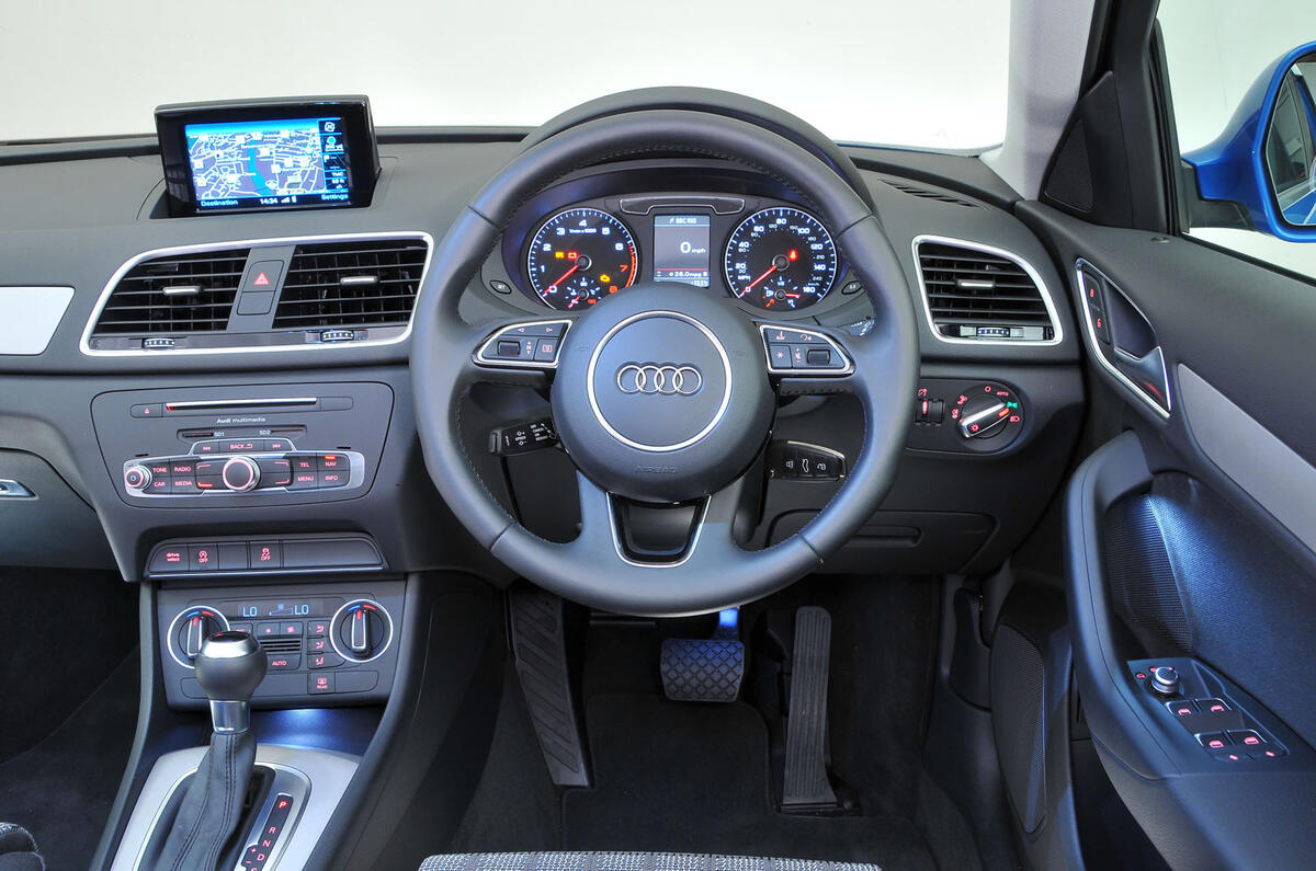 Audi Q3 dashboard