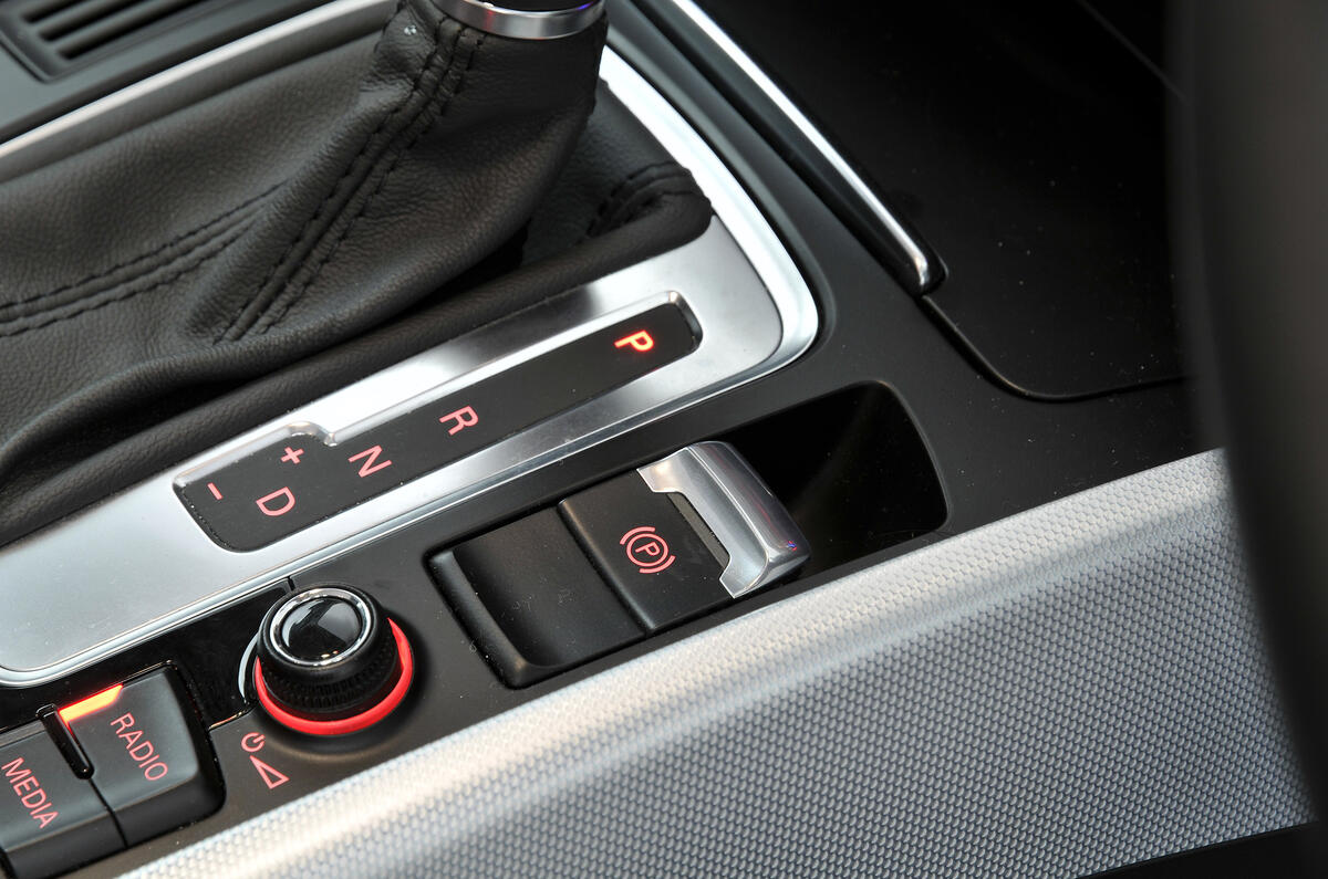 Audi Q5 electronic brake