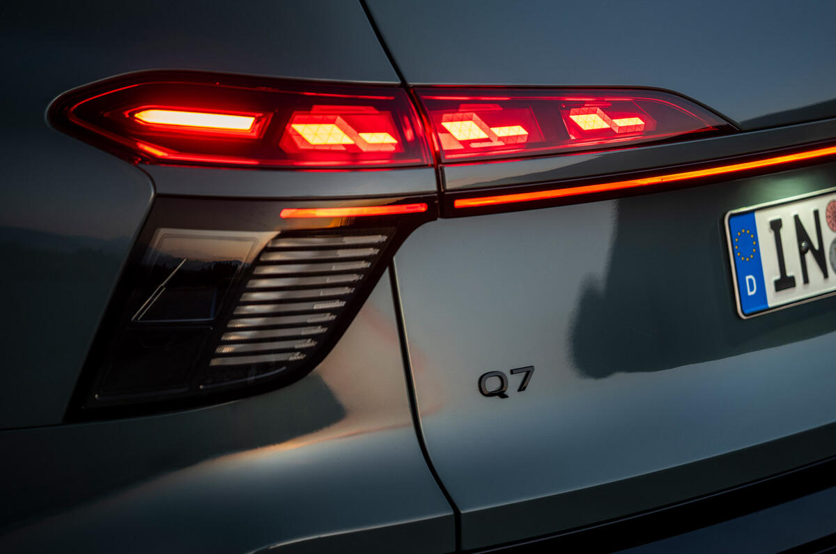 Audi Q7 2026 008