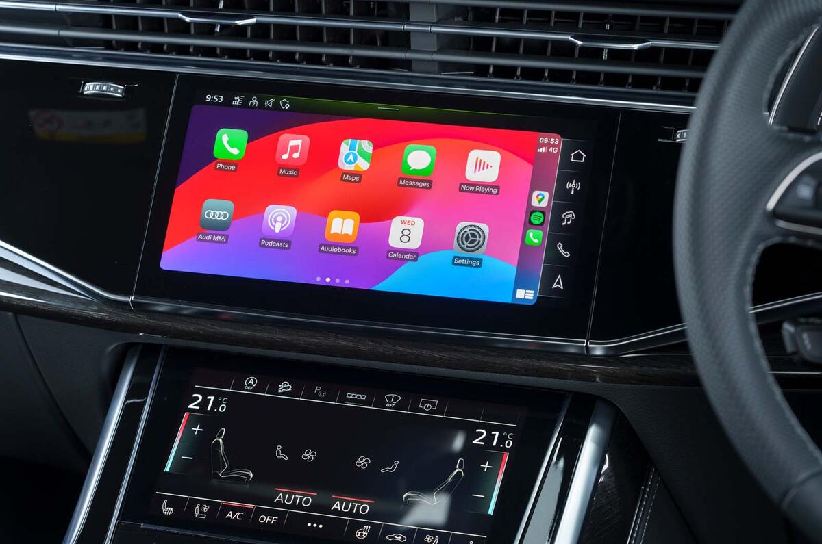 Audi Q7 infortaiment screen