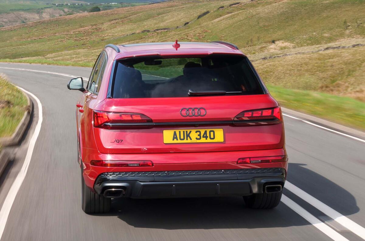 Audi Q7 rear tracking lead